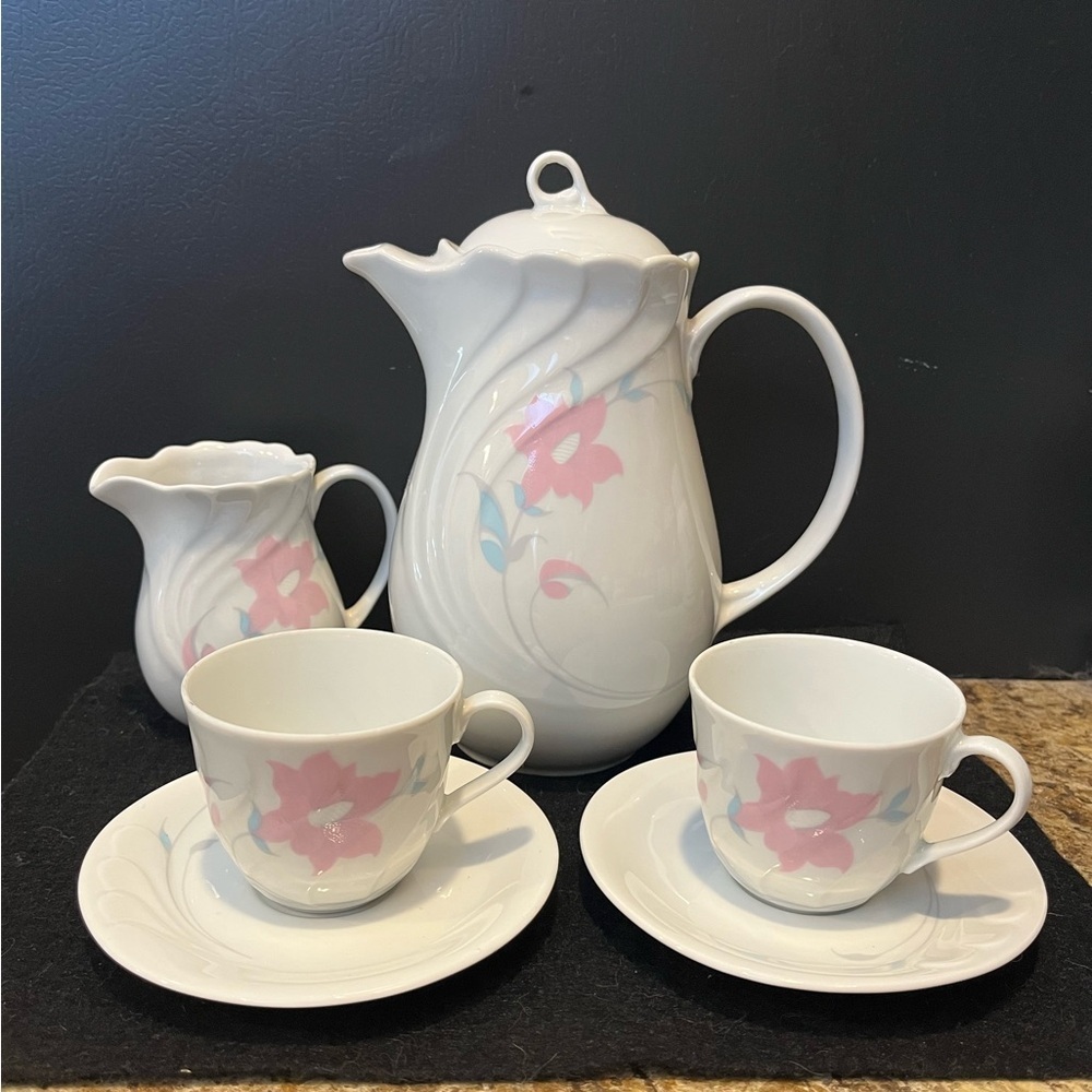 Vintage Wawel Poland Floral Tea Set with Pink and Blue Accents - Picture 14 of 15